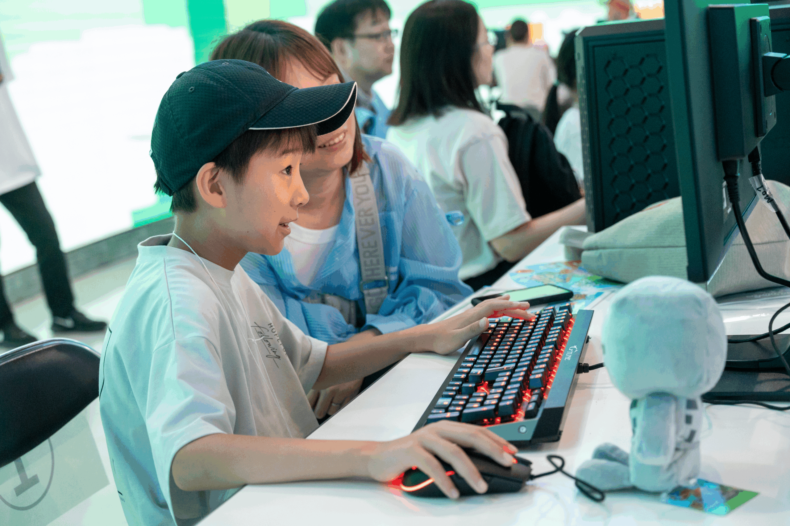 マイクラでまちづくり～小学生1,000人で夏の自由研究～